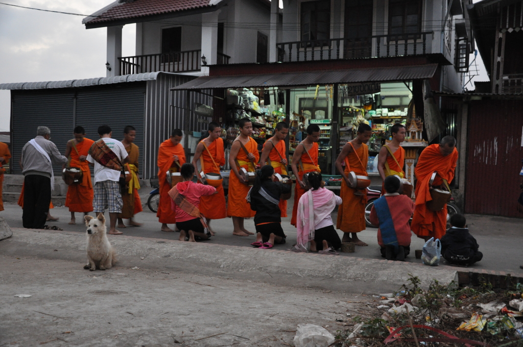 best things to do in luang prabang Laos itinerary 