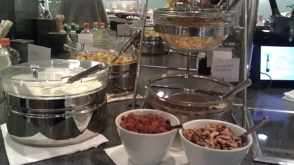 Lufthansa athens airport lounge Lufthansa business class lounge Athens Greece airport