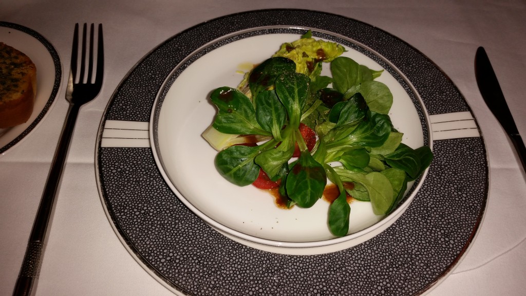 Singapore ailinres a380 suites food