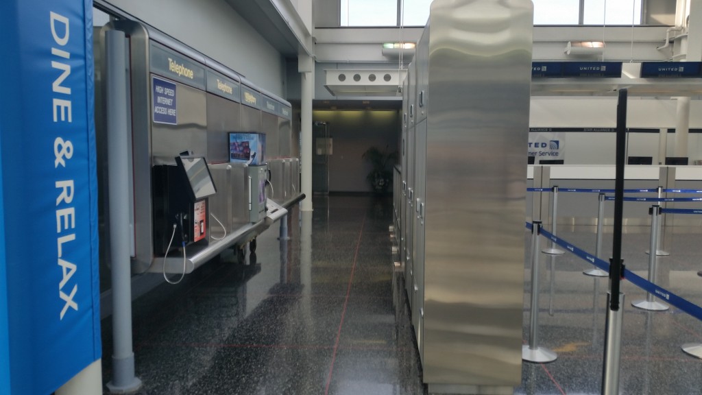 united global first lounge o’hare