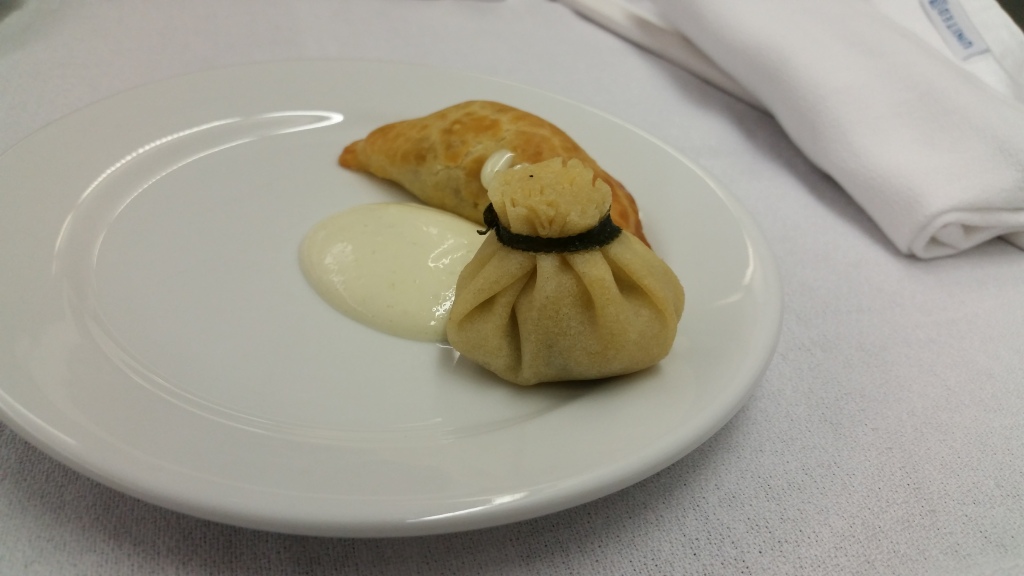 united international first class 747 food