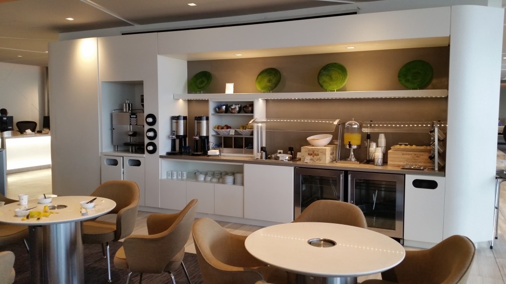 terminal 2 united club chicago reviews