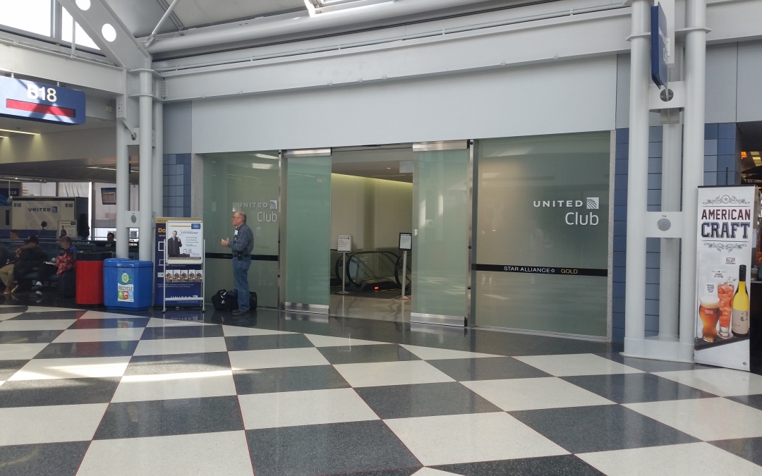 Review: United Club Lounge (Near Gate B18) – Chicago O’Hare