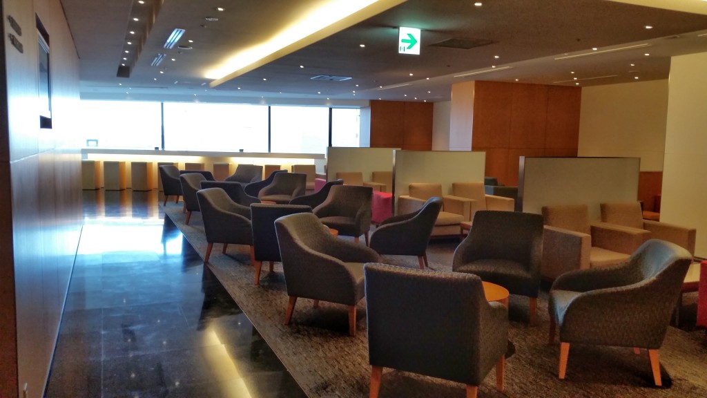 cathay pacific business class lounge tokyo narita