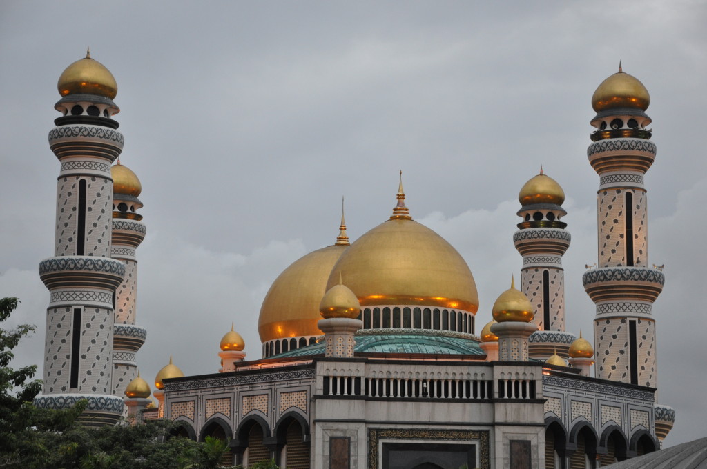  Bandar Seri Begawan Brunei things to do Jame’ Asri Sultan Hassanal Bolkiah
