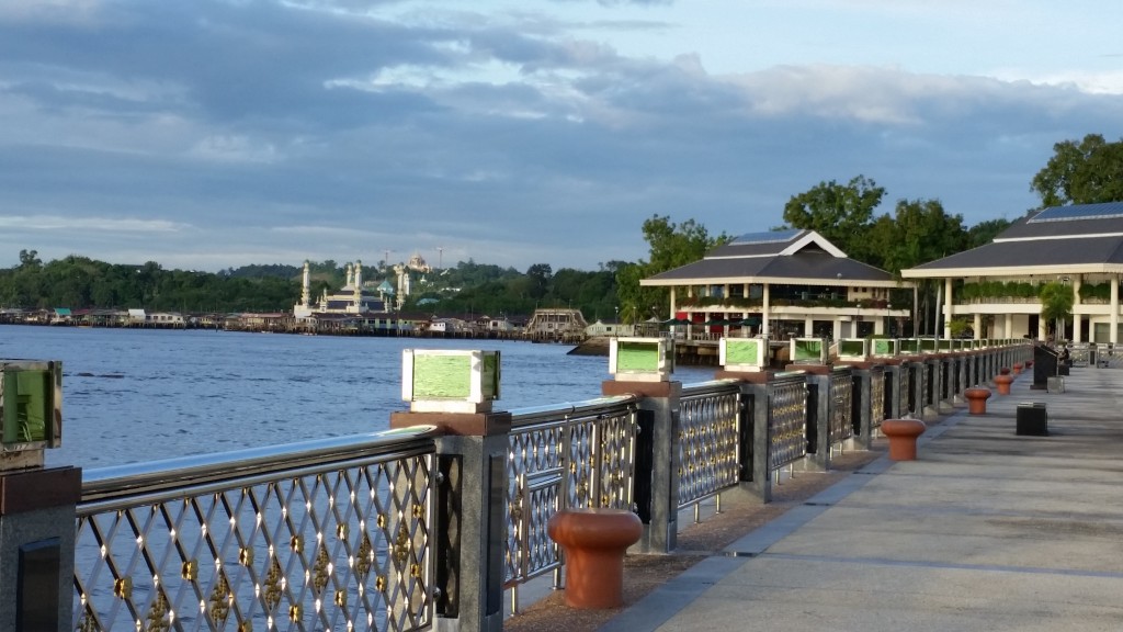 things to do brunei Bandar Seri Begawan brunei waterfront