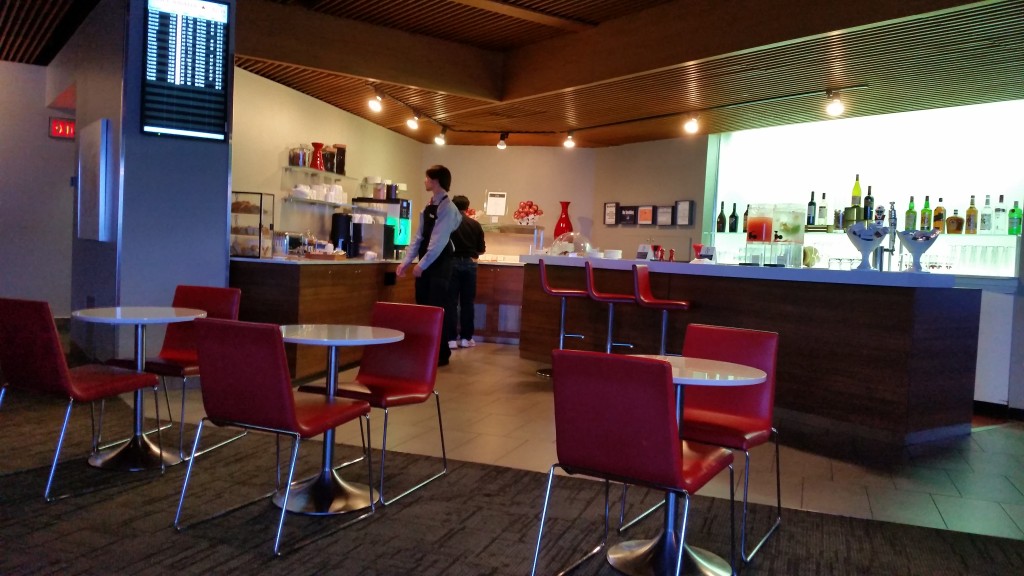 air canada lounge laguardia airport 20150803_123904