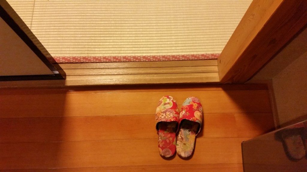 when you stay in a traditional japanese ryokan tips - wear slippers but not on tatami floor