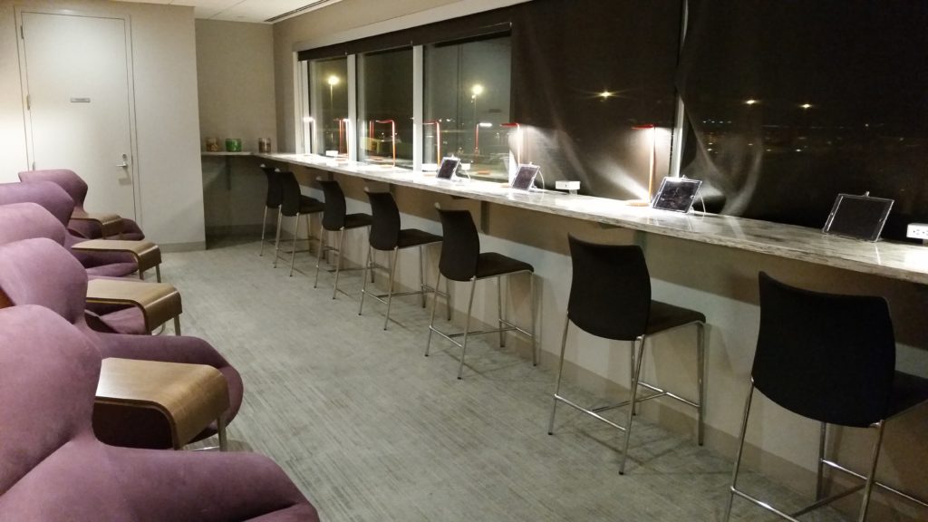 escape lounge minneapolis airport msp