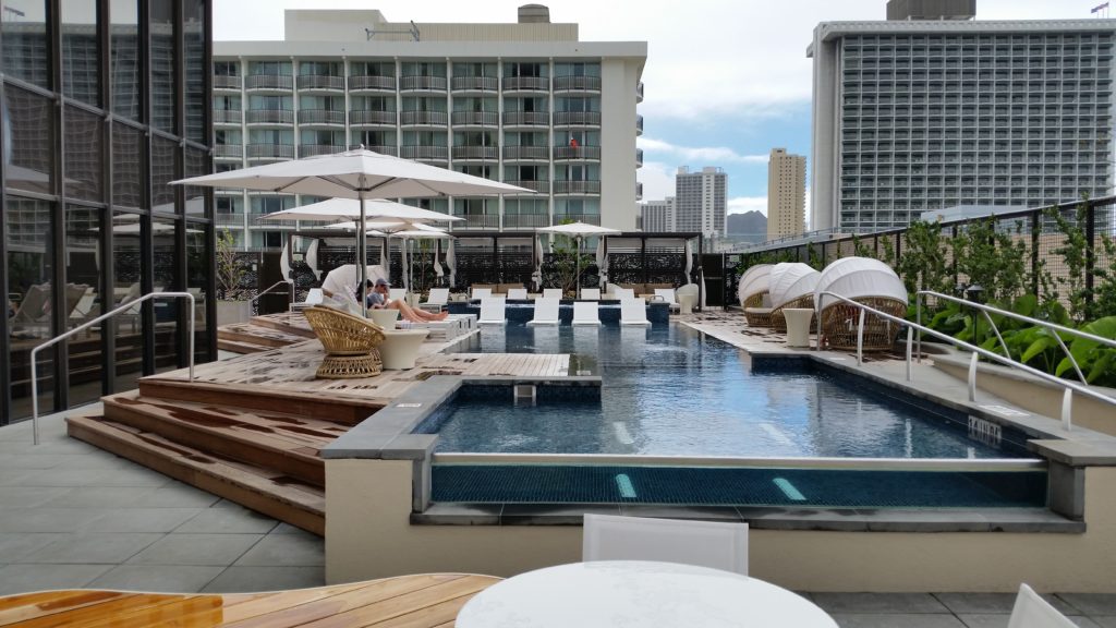 Hyatt Centric waikiki wading pool