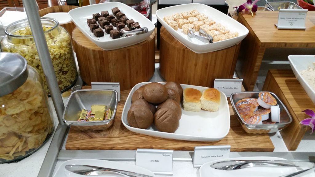 honolulu delta sky club lounge reviews
