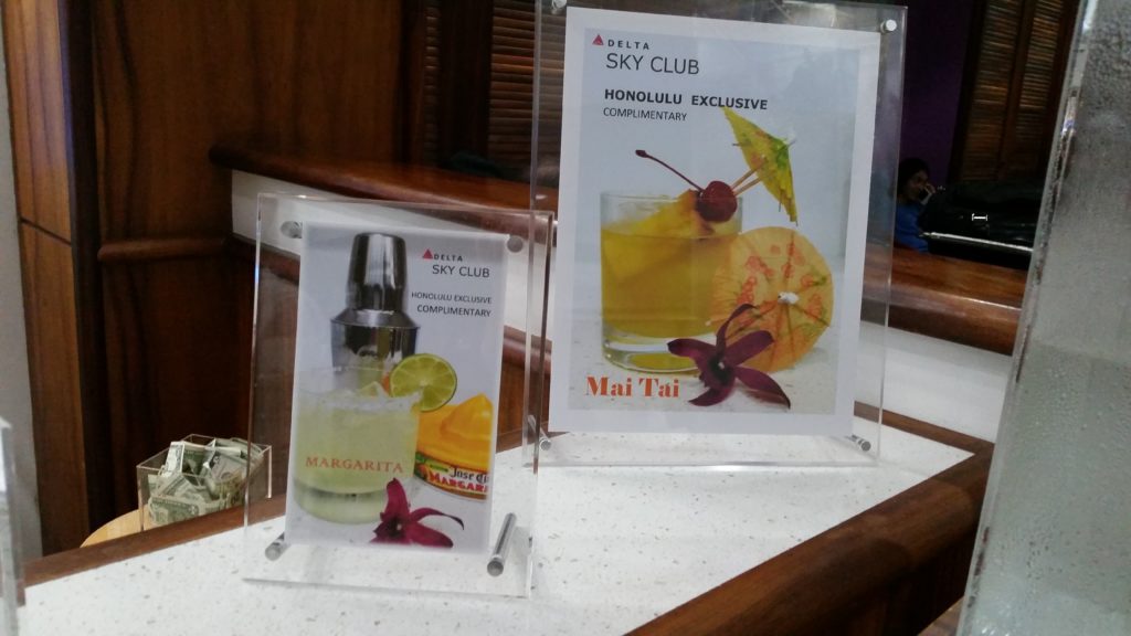 delta sky club lounge hnl airport complimentary drinks