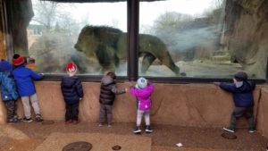 Kids at Lincoln Park Zoo Chicago